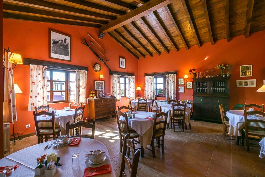 Posada Caborredondo 산틸라나델마르 외부 사진